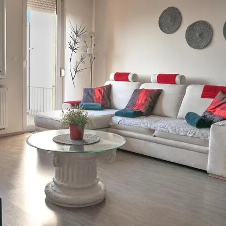 Apartment Rivercity Maria